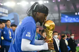 租借回归三镇！在沙特郁郁不得志的马尔康，能否找回金靴雄风？图片