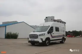空间魔术师！布局玩出新花样！途酷神行者D590房车图片