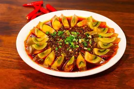 河南50岁老酒鬼的下酒菜，在朋友圈火了，网友：看着就想喝两瓶图片