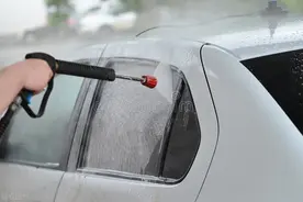 以下洗车需要的工具，收藏了，万一用得到呢图片