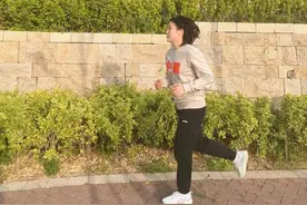 国乒一姐陈梦素颜晨跑！年入千万却住普通小区，目标直指亚运会图片