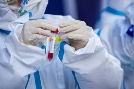 新民快评｜“调侃”新冠感染者也是网暴图片