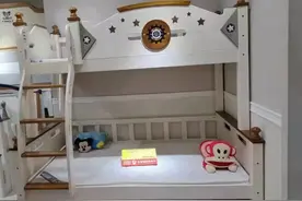 买上下床半年，上床就变成了杂物架，上下床是否中看不中用？图片