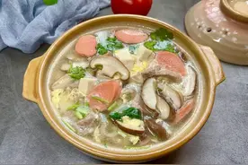 教你营养解馋的火腿豆腐平菇汤，清香美味超过瘾，值得一试图片