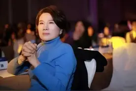 董明珠：30岁丧夫，被哥哥踢出族谱，儿子住出租房，月入5000元图片