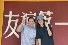 贾玲“整容式”减肥近照曝光：颜值惊人！暴瘦后的背后却是心酸泪图片