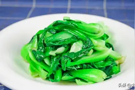 大厨炒青菜的3大技巧，不管炒啥青菜，翠绿脆爽还入味，建议了解图片
