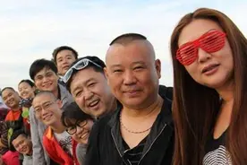 岳云鹏、孟鹤堂、秦霄贤等集体缺席德云社封箱演出，是恶作剧吗？图片