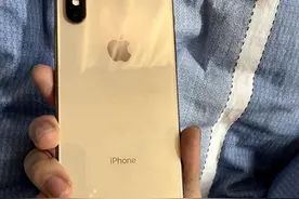 2022年我还在用iPhone XS图片