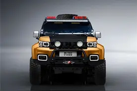 预计28万起售，新款北京BJ40可可西里版曝光，外观很犀利图片