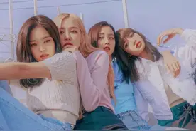 韩国女星着装再引热议，裤子内侧开衩开到大腿根，网友：像开裆裤图片