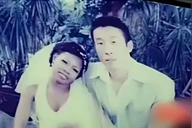 2009年非洲女和辽宁小伙生下混血儿，宝宝的肤色让人感到基因强大图片