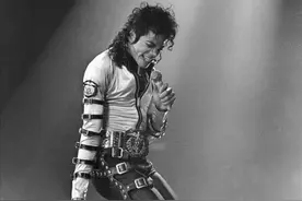 迈克尔·杰克逊 | 巨星从未陨落 漫步于太空图片