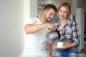 异性相处时，女孩叫你“哥”，多半是这3种想法图片