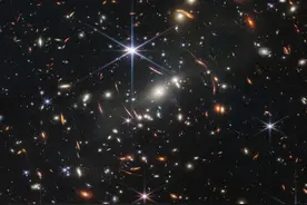 宇宙大爆炸后一瞬首次清晰拍到！造价百亿美元的韦布望远镜首秀图片