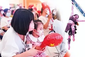 空港SM天津滨海城市广场看杂技 过假期图片