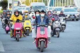 已明确！没驾照的老年人可以骑这3种电动车，2种车C1驾驶人不能骑图片