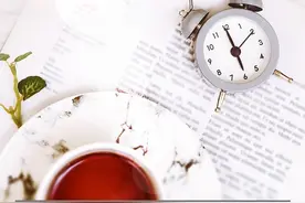 体检查出尿酸高，没超过540，不吃药饮食做哪些调整可逃过痛风？图片