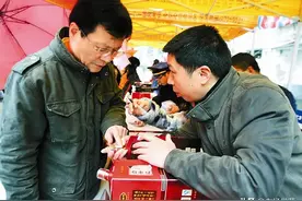 9.9元真能买到纯粮酒吗？揭露白酒市场上3大骗局，看完别再瞎买了图片