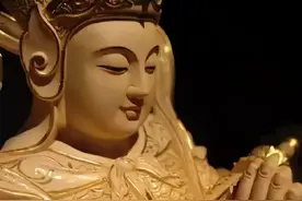 尼姑预感大限将至，断食7日圆寂，入缸3年启封，身体长出毛发图片