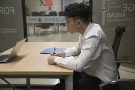 男人最容易吸引女人的，压根不是财富，而是这4点图片