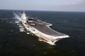 俄议员：俄有权从中国“收回”辽宁舰，中方务必拆掉武器停止军用图片