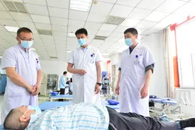 哈尔滨专家“移花接木”重连神经，帮偏瘫女子重新“动”起来！图片