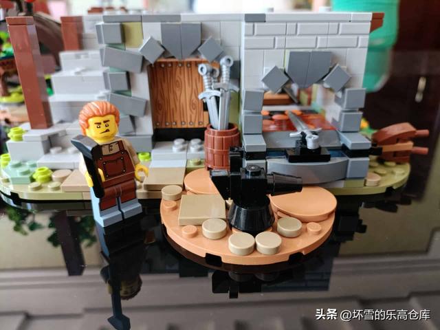 乐高中世纪城堡系列回归之作？21325铁匠铺测评
