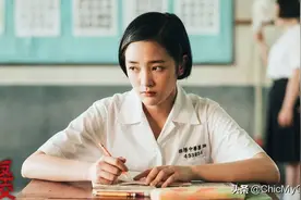 坐出租车唱K爆红被发掘，演一部电影就被视为周迅接班人图片