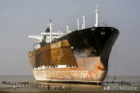 中国为何拒绝回收国外废船？拆船业的背后是几万工人的血泪图片