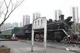 【 都匀三线红色记忆】从蒸汽机火车蜕变“子弹头动车”图片