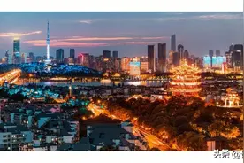 今年上半年武汉GDP同比增长5% 经济运行稳中向好图片