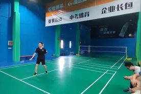 脆响去球 架拍翻腕错误改进。#努力成为更好的自己图片