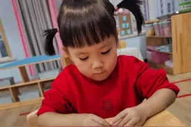 让孩子从小学画画，这6点好处你可能想象不到图片