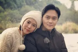 张智霖陷夜店风波，自爆跟袁咏仪是无性婚姻，22年恩爱假面被撕图片