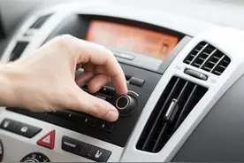 汽车空调制冷效果差、异味大咋办？学会几招轻松解决，少花冤枉钱图片