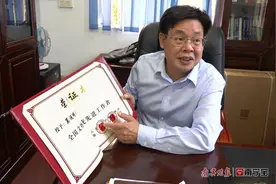 倾听山野蛙鸣追寻溪涧蝾螈，广西动物学家莫运明把“办公室”搬进深山密林图片