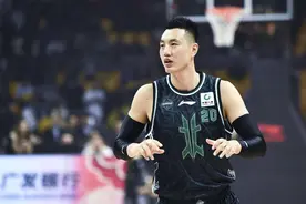 北京首钢硬汉队长翟晓川，以篮球之名，扛起球队走出低谷图片