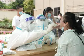 直击！坡头全员核酸检测现场→图片