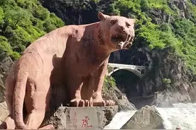 云南丽江到香格里拉从虎跳峡开始有三条路可供选择，哪条线景更美图片
