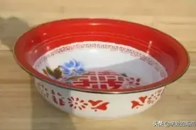 回忆：七八十年代结婚用品老物件，你见过多少？你家还在用吗？图片