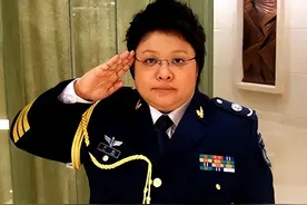 为做公益倾家荡产，被举报侵吞5亿的韩红身世曝光，难怪无人敢惹图片