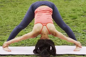 4个瑜伽老师都在用的体式，深度打开腹股沟，滋养骨盆图片