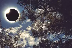 天狗降临！探秘中国古代神话中的天狗食日、天狗食月！图片