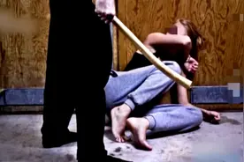 男子晚上制造噪音被提醒，暴怒上门打伤提醒者，法院：互殴！图片