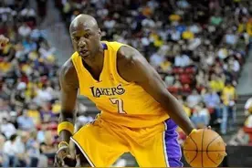 科比夺冠时的“湖人三高”真有那么厉害？看完数据再来评论图片