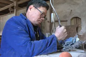 乡村“守艺人”｜陈光宇：尖尖牛角雕刻艺术人生图片