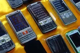 销声匿迹数十年，“山寨手机教母”重现江湖图片