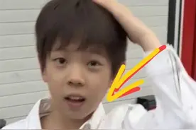 霍思燕晒嗯哼近照，嗯哼疑似是腺样体面容，网友喊话让他矫正牙齿图片