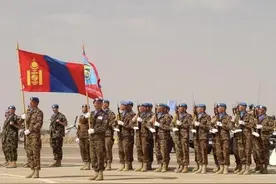 只有300万人口的小国，却建立庞大军队，到底想干什么呢？图片